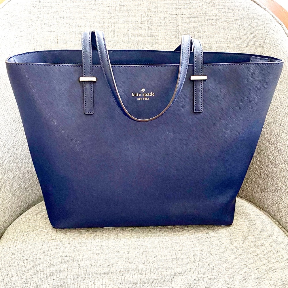 PRICE REDUCED! EUC Kate Spade Lg Tote French Navy
